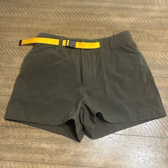 North Face pull on shorts size 4 - Picture 1 of 10